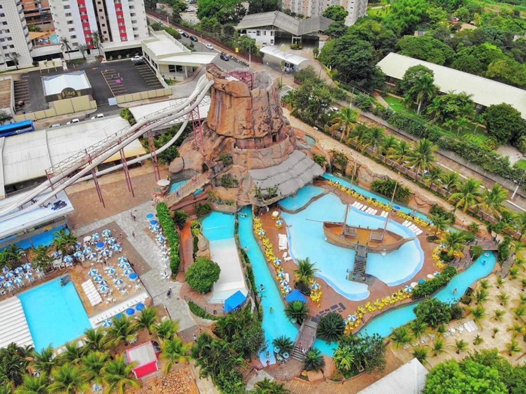 Spazzio Andrian & Silva - Inclusos Ingressos Do Parque Caldas Novas Esterno foto